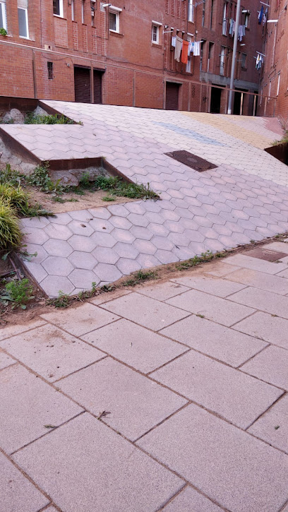 Àrea de joc infantil Plaça Falguera