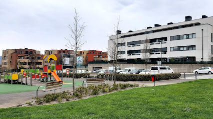 AF1QipP-OeNA7a8xlyQ0Lr9ia0-cHu4Nftom0a30JpjKw426-h240-k-no.jpeg