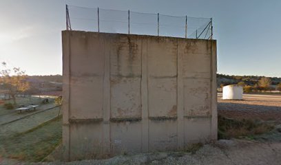 thumbnailpanoidOcIwe90j2x37c7KMQsT4kQcb_clientsearch.gws-prod.gpsw408h240yaw182.69394pitch0thumbfov100.jpeg
