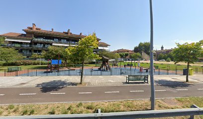 thumbnailpanoidVON0oXcj5lkTHDChl7AvXAcb_clientsearch.gws-prod.gpsw408h240yaw33.137627pitch0thumbfov100.jpeg