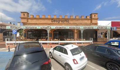 thumbnailpanoide3l5ofoV3gELZYrNIhQujAcb_clientsearch.gws-prod.gpsw408h240yaw32.84321pitch0thumbfov100.jpeg